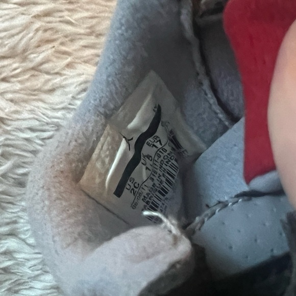 Retro Jordan 4 - Picture 2 of 4